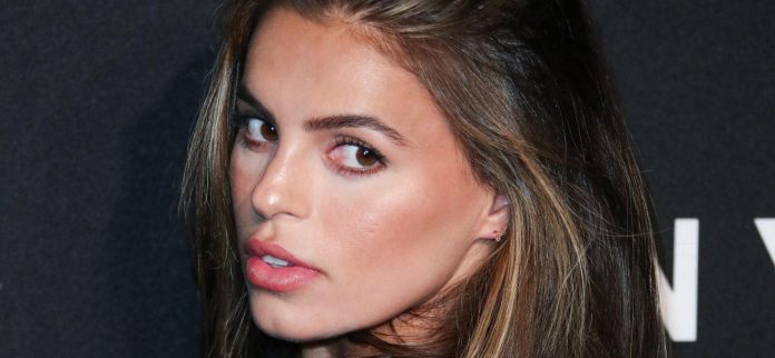 Brooks Nader en Starfish Bikini Sparks debate: 'Si tan solo tuviera caderas'
