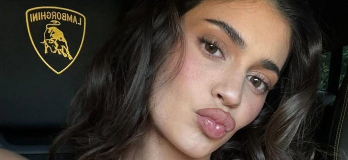 kylie-jenner-5.jpg Las fotos de lencería roja de Kylie Jenner son la verdadera razón por la que hace calor aquí